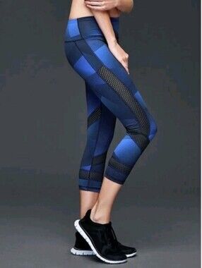 GapFit gFast Crop Leggings Blue Black Geometric Mesh Panels Womens Size Small